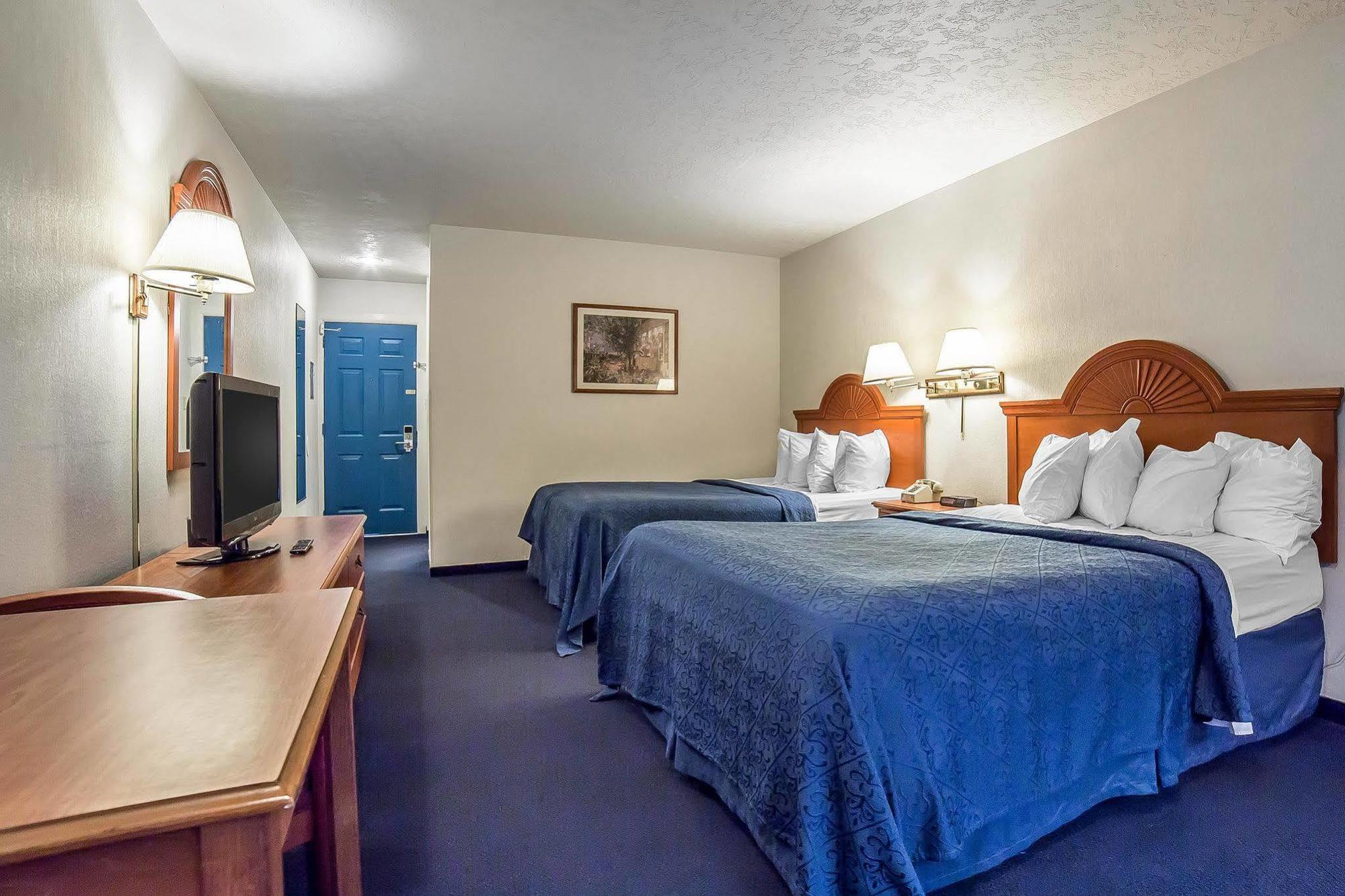 Quality Inn サンドポイント エクステリア 写真