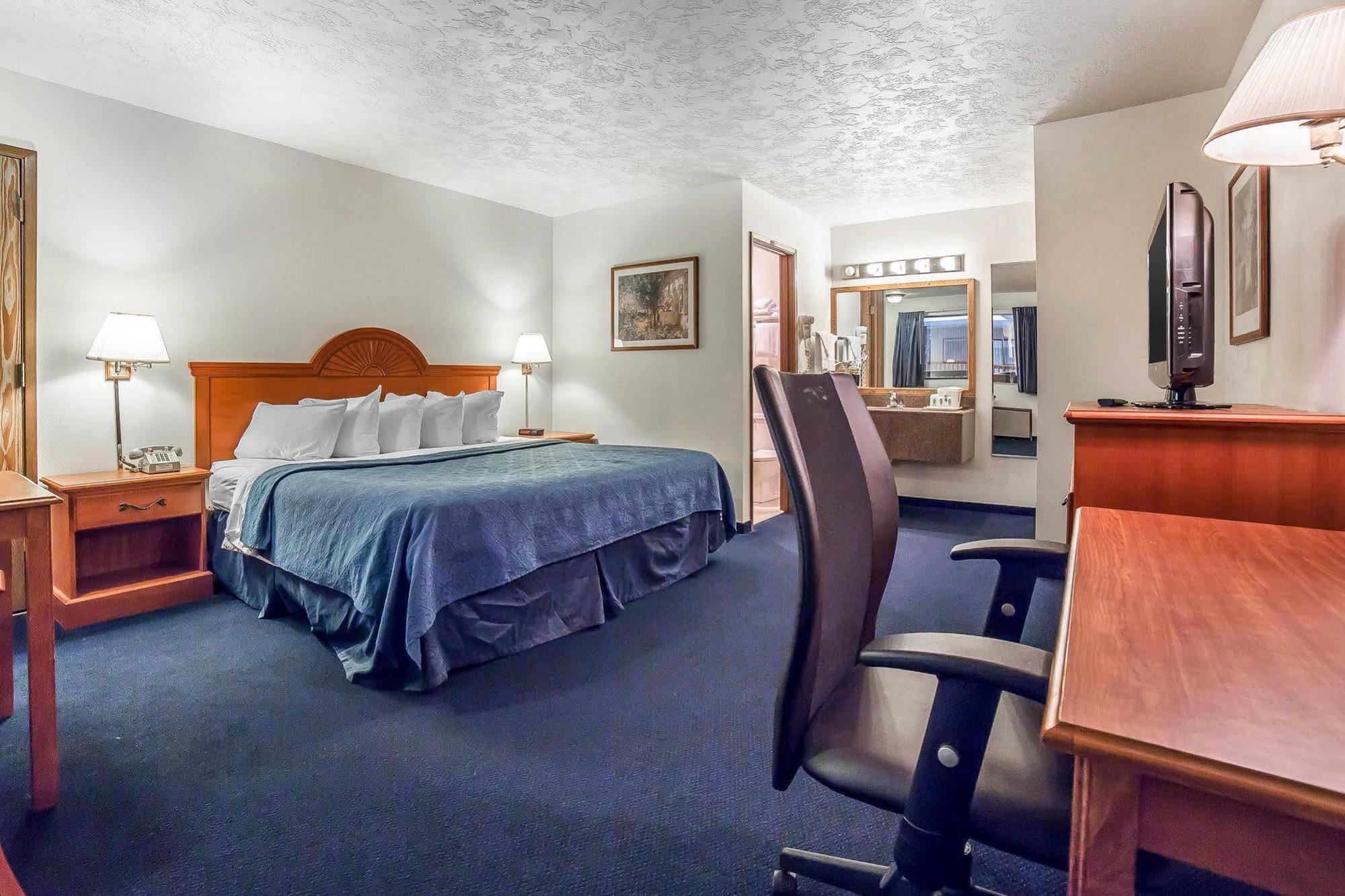 Quality Inn サンドポイント エクステリア 写真