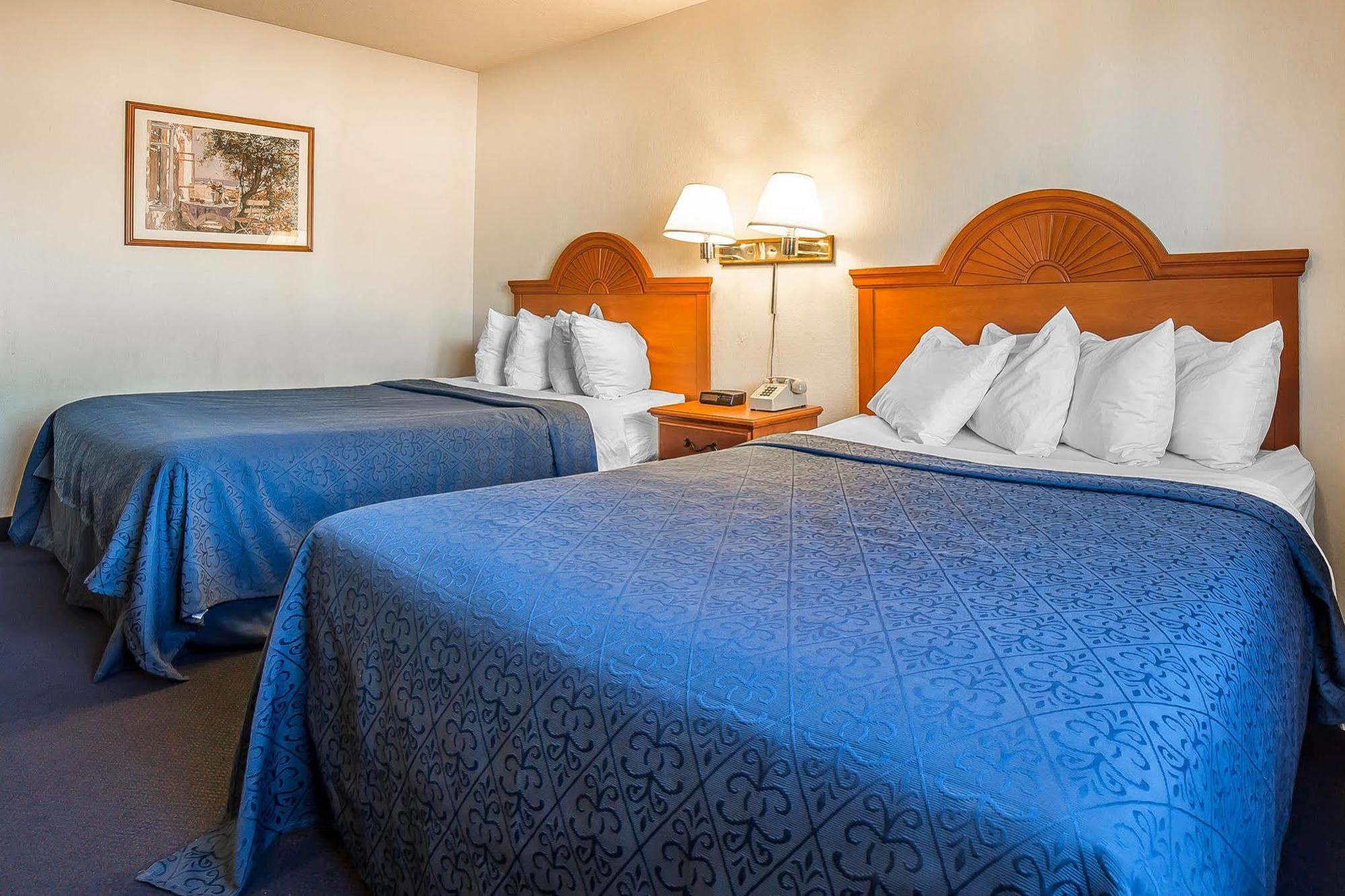 Quality Inn サンドポイント エクステリア 写真