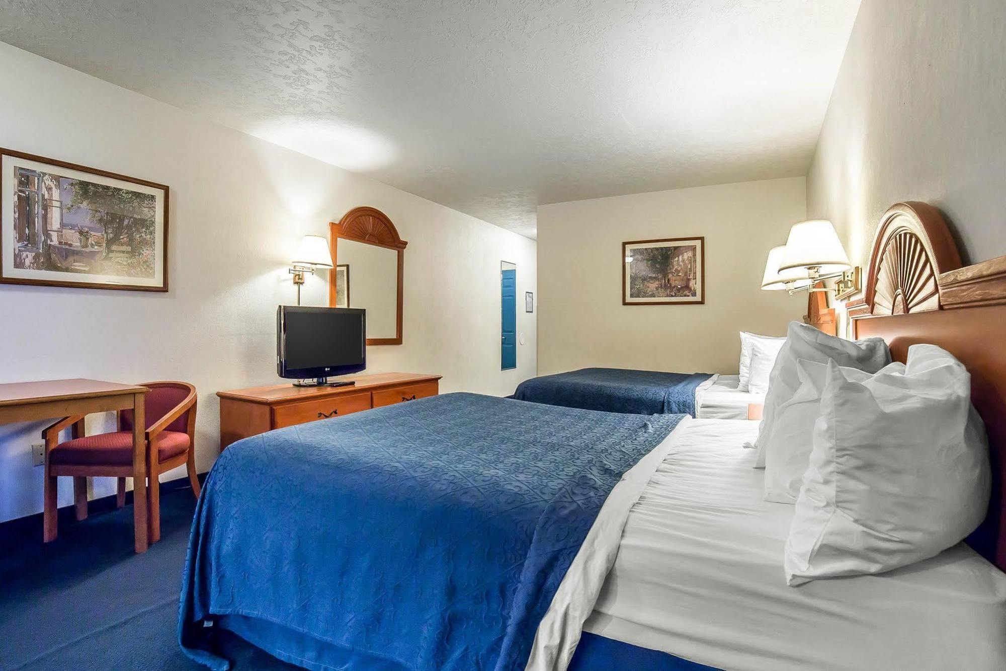 Quality Inn サンドポイント エクステリア 写真