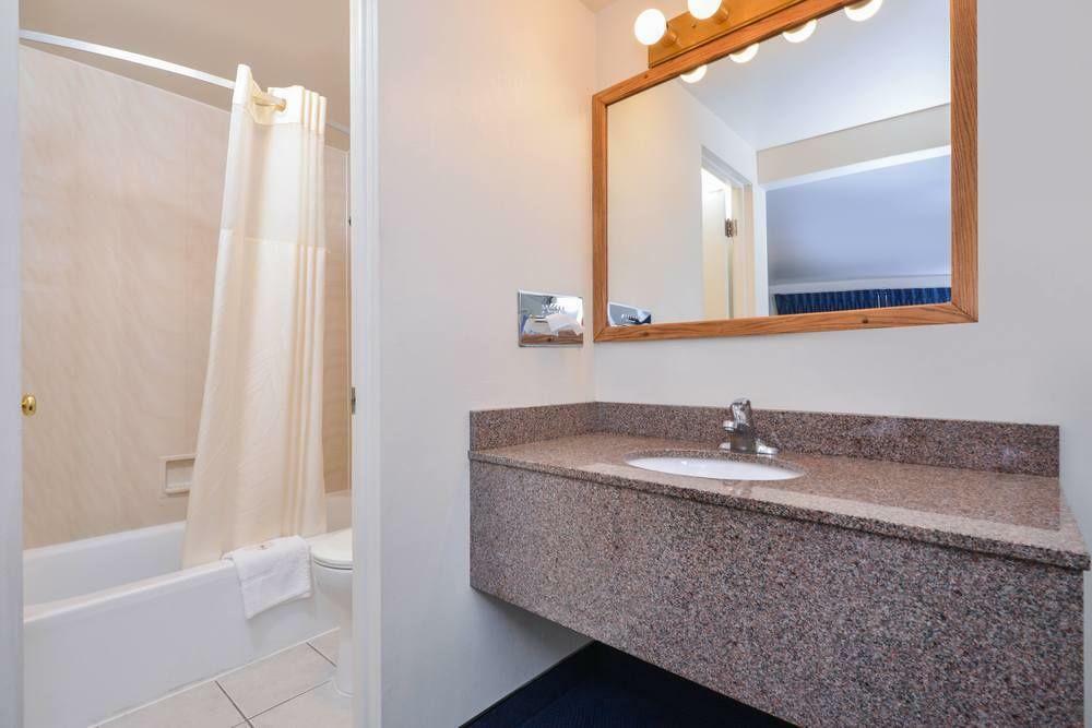 Quality Inn サンドポイント エクステリア 写真